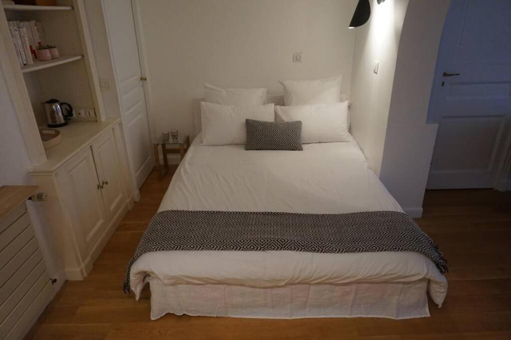 Le Calme A 2 Pas De Paris Apartment Levallois-Perret Exterior photo